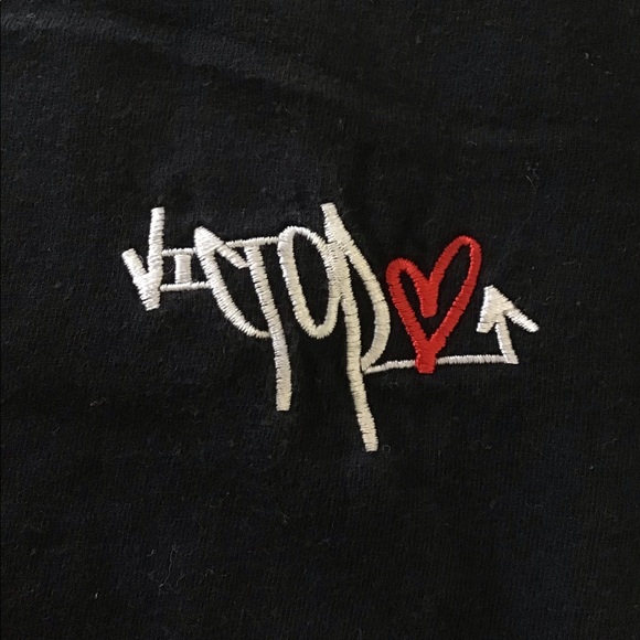 Black Graphic Tee Shirt |L| - Picture 3 of 4